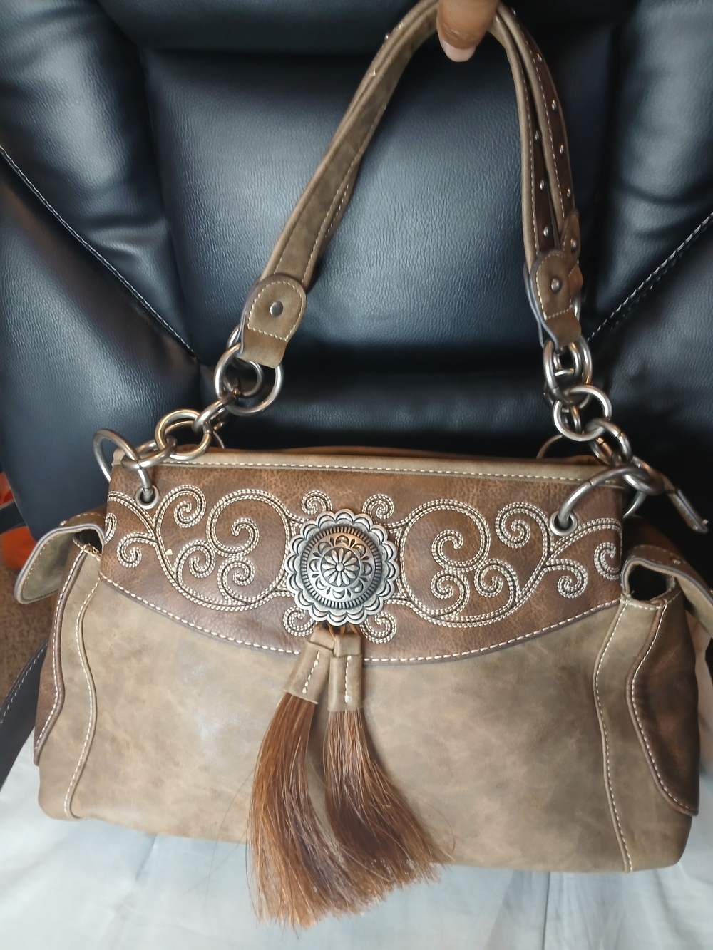 Blazin Roxx Tan & Brown Leather Western-Style Conceal/Carry Shoulder Bag